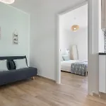 Guesthost - Two In Centre Of Carloforte! Appartement *
