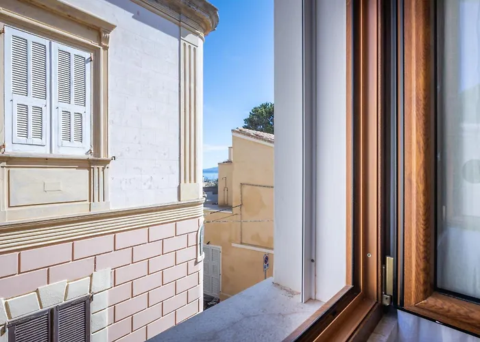 公寓 Guesthost - Two In Centre Of Carloforte!